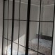 Перегородка лофт в зал отделяет спальное место в студии